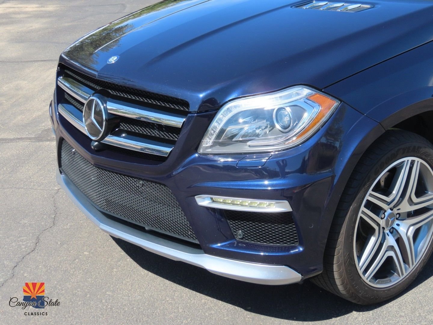 Used 2016 Mercedes-Benz GL 63 AMG 4MATIC image 40