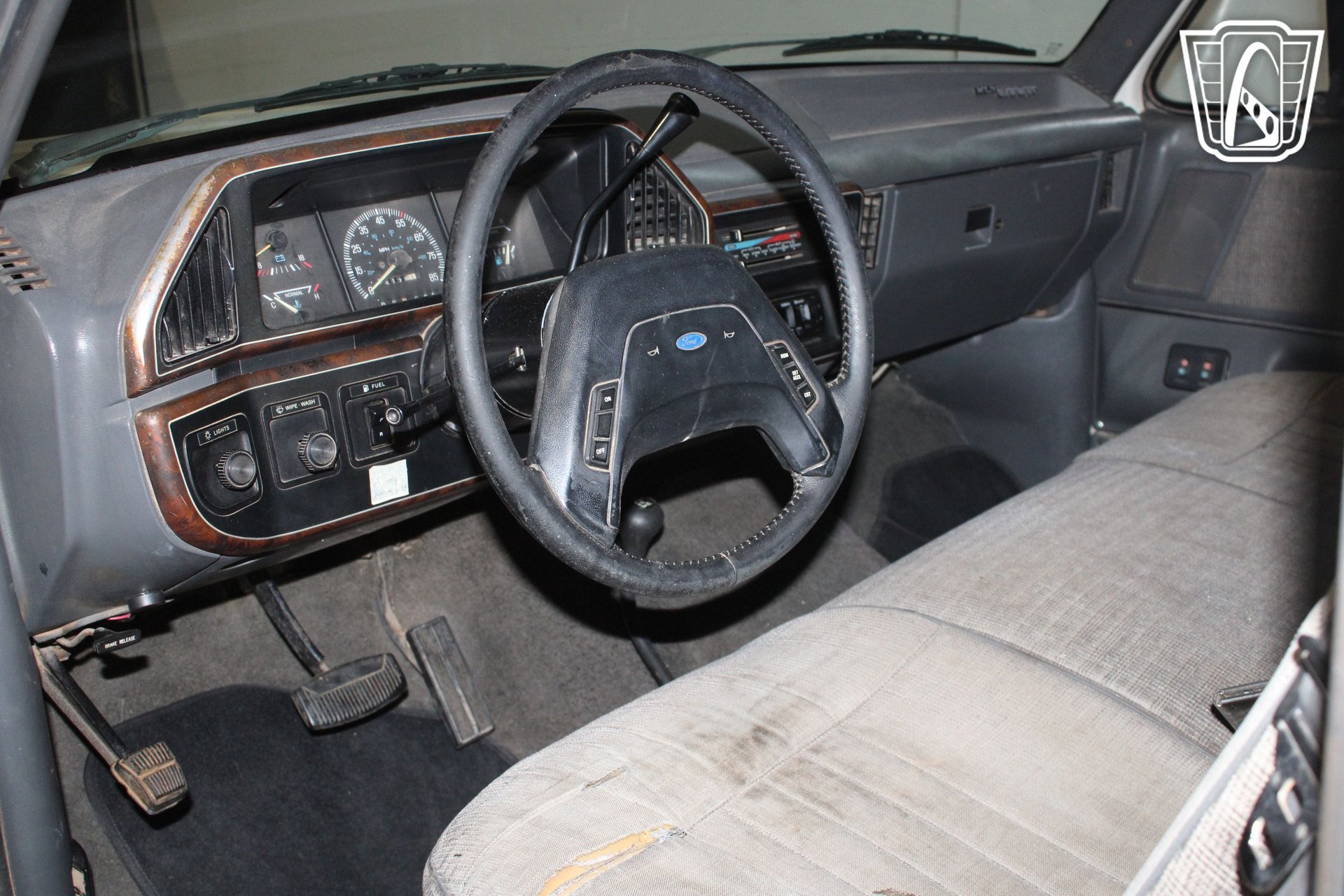 Used 1990 Ford F150 4x4 Regular Cab image 29