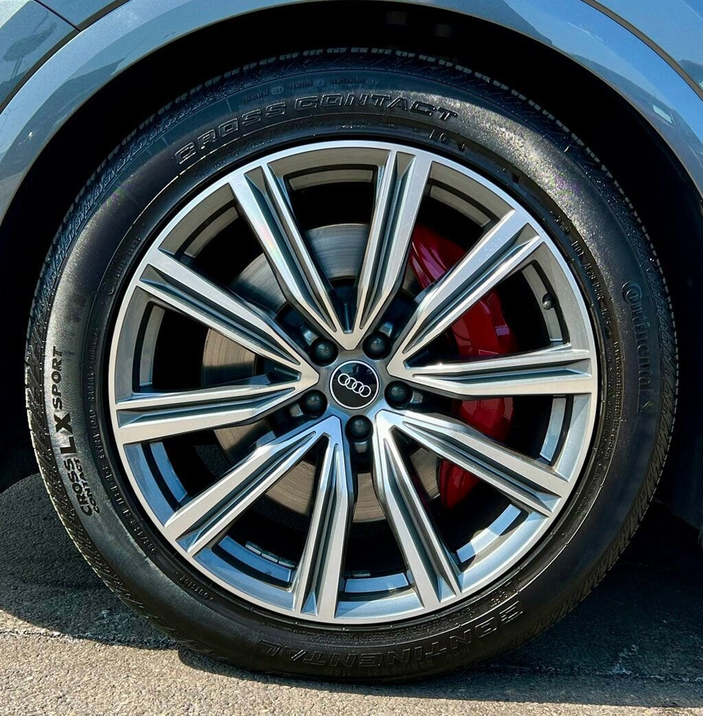 Used 2021 Audi SQ8 Prestige w/ Prestige Package image 33