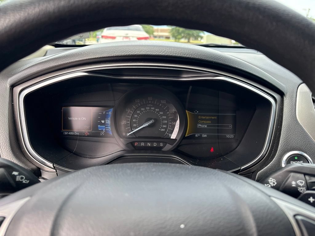 Used 2019 Ford Fusion SE FWD image 23