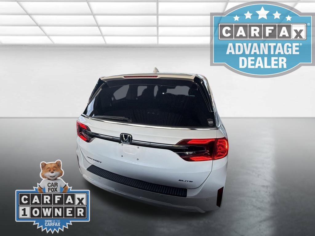 Used 2025 Honda Odyssey Elite image 3