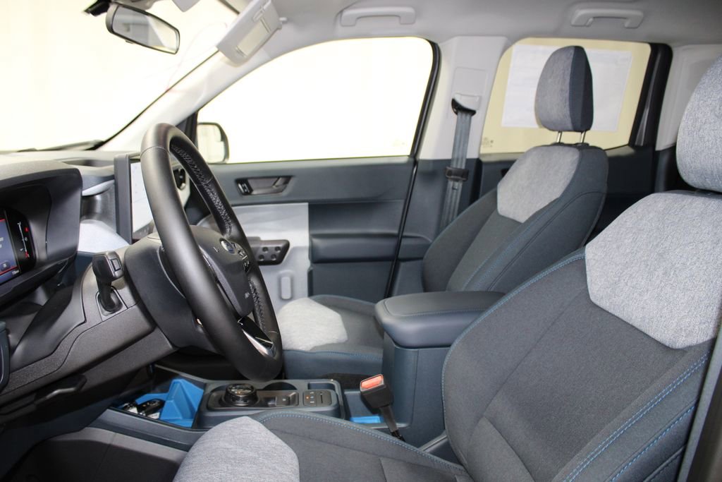 New 2025 Ford Maverick XLT image 12