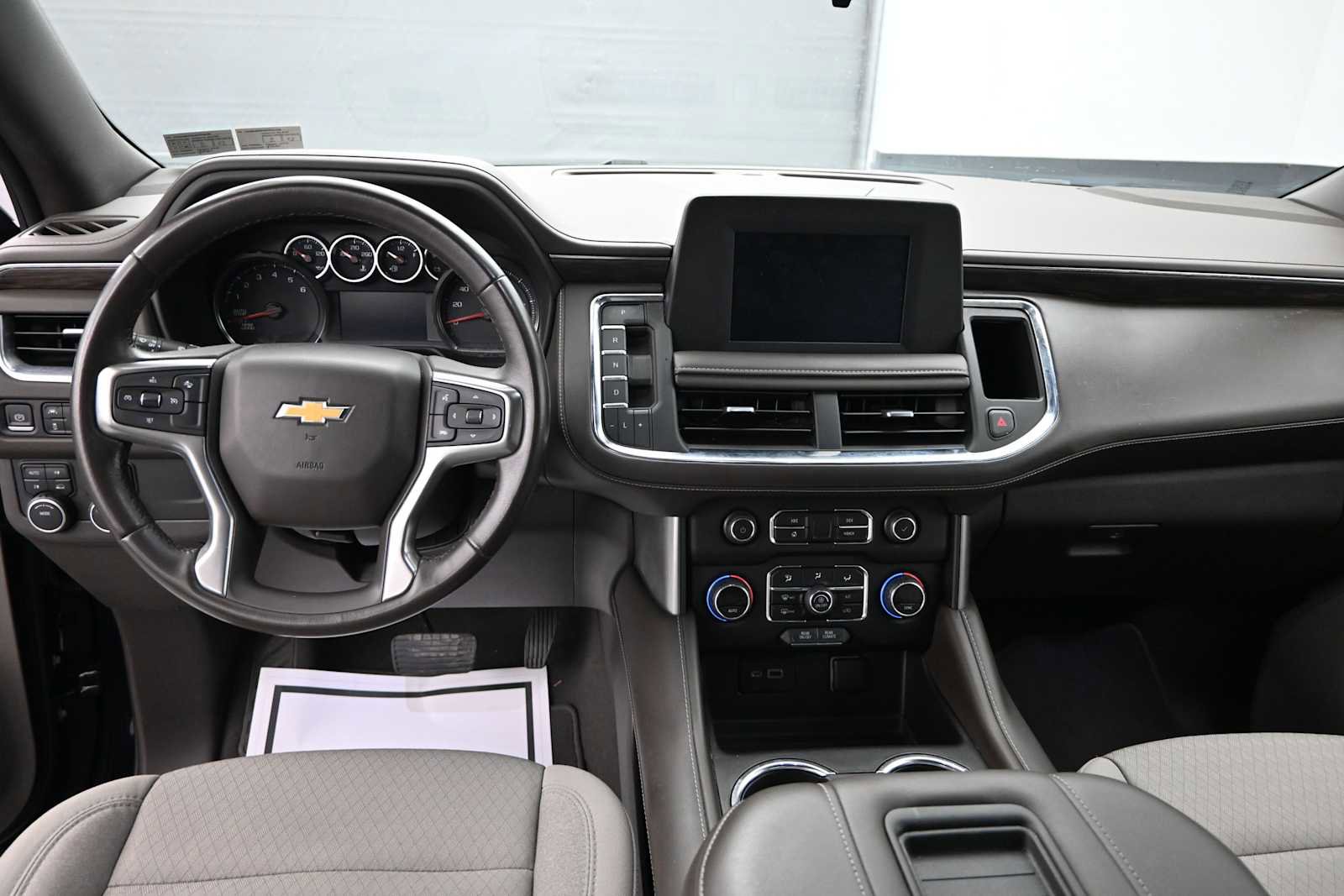 Used 2022 Chevrolet Suburban LS AWD/4WD image 24