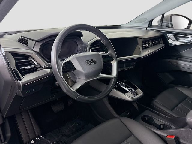 Used 2024 Audi Q4 e-tron Prestige image 10