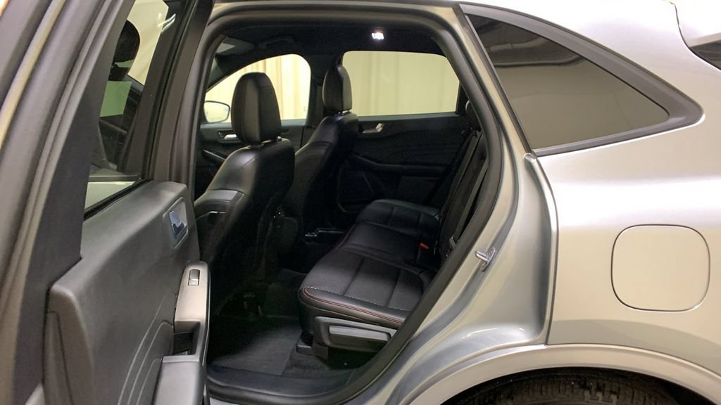 Used 2024 Ford Escape ST-Line w/ Tech Pack #1 AWD/4WD image 22