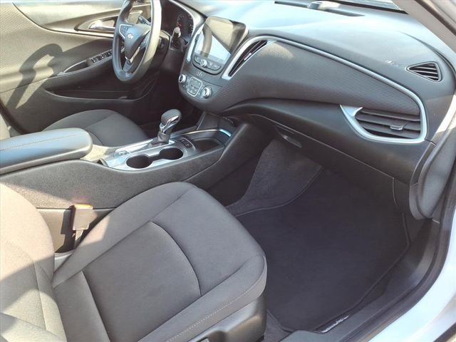 Used 2024 Chevrolet Malibu LT image 19