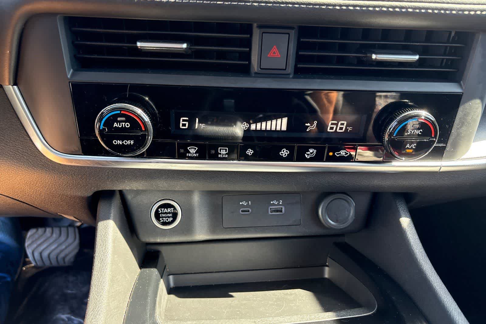 Certified 2023 Nissan Rogue SV FWD image 22