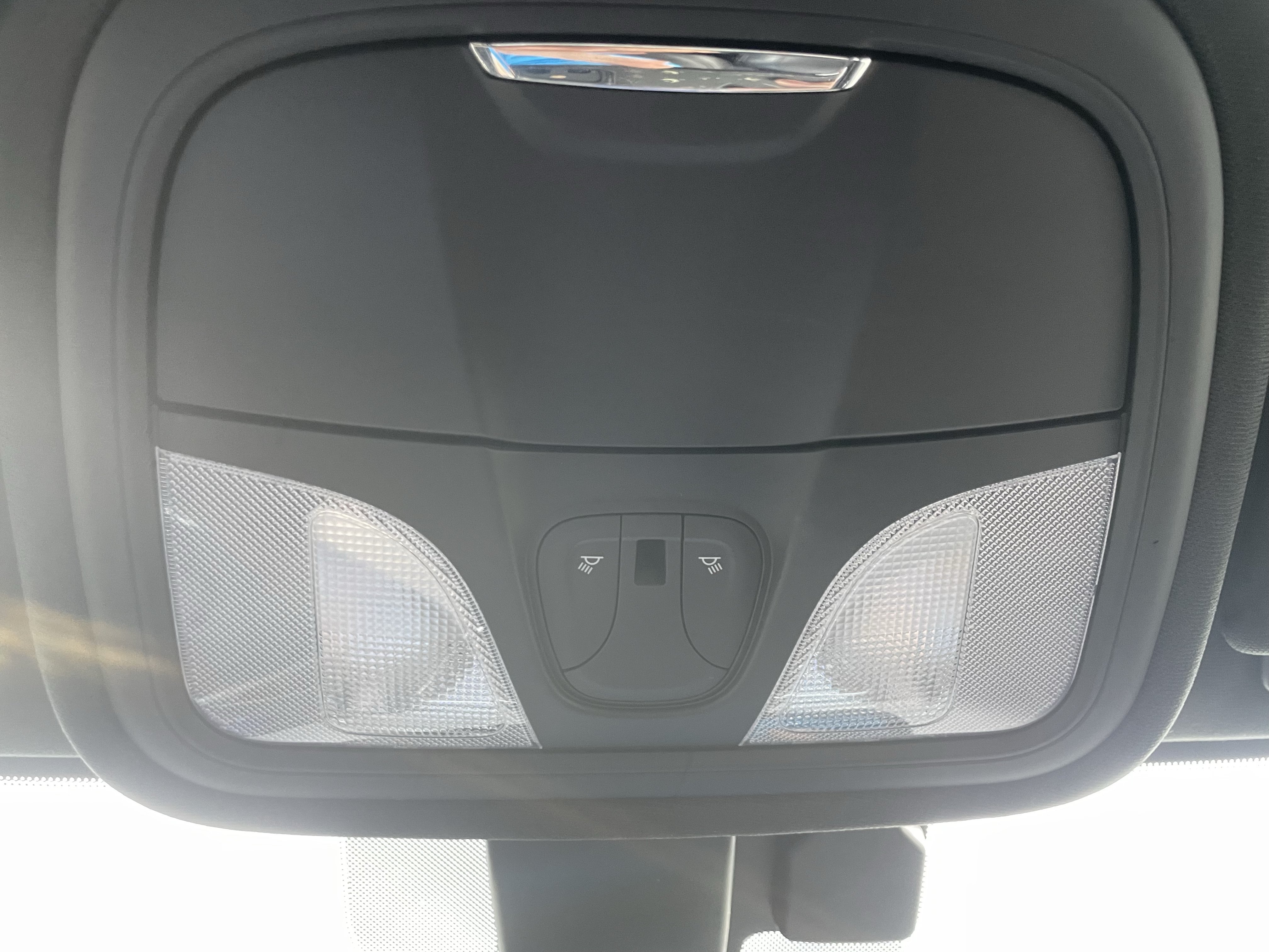 Used 2015 Chrysler 200 S w/ Navigation & Sound Group I FWD image 30