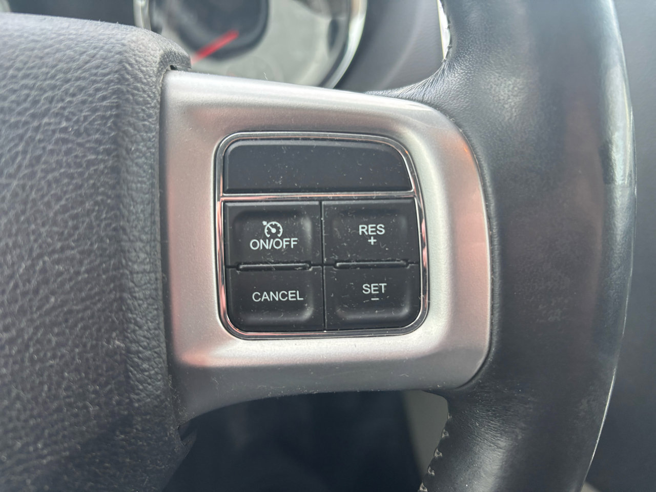 Used 2015 RAM C/V Tradesman w/ UConnect Hands-Free Group image 19