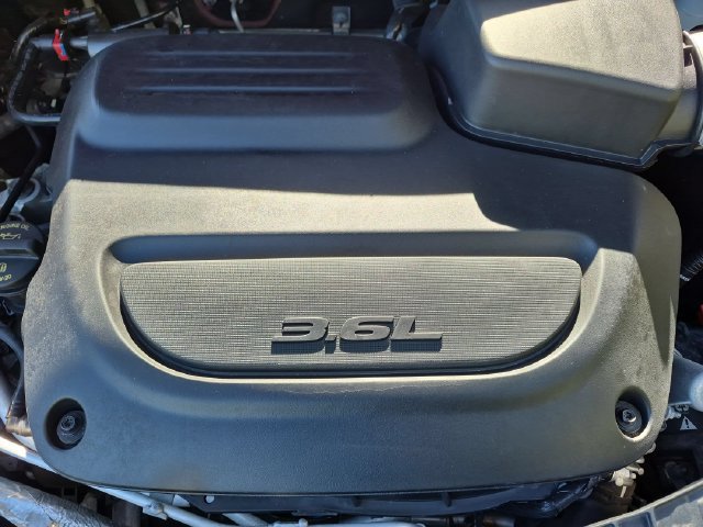 Used 2025 Chrysler Pacifica Limited FWD image 25