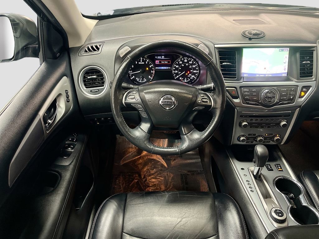 Used 2019 Nissan Pathfinder SL image 22