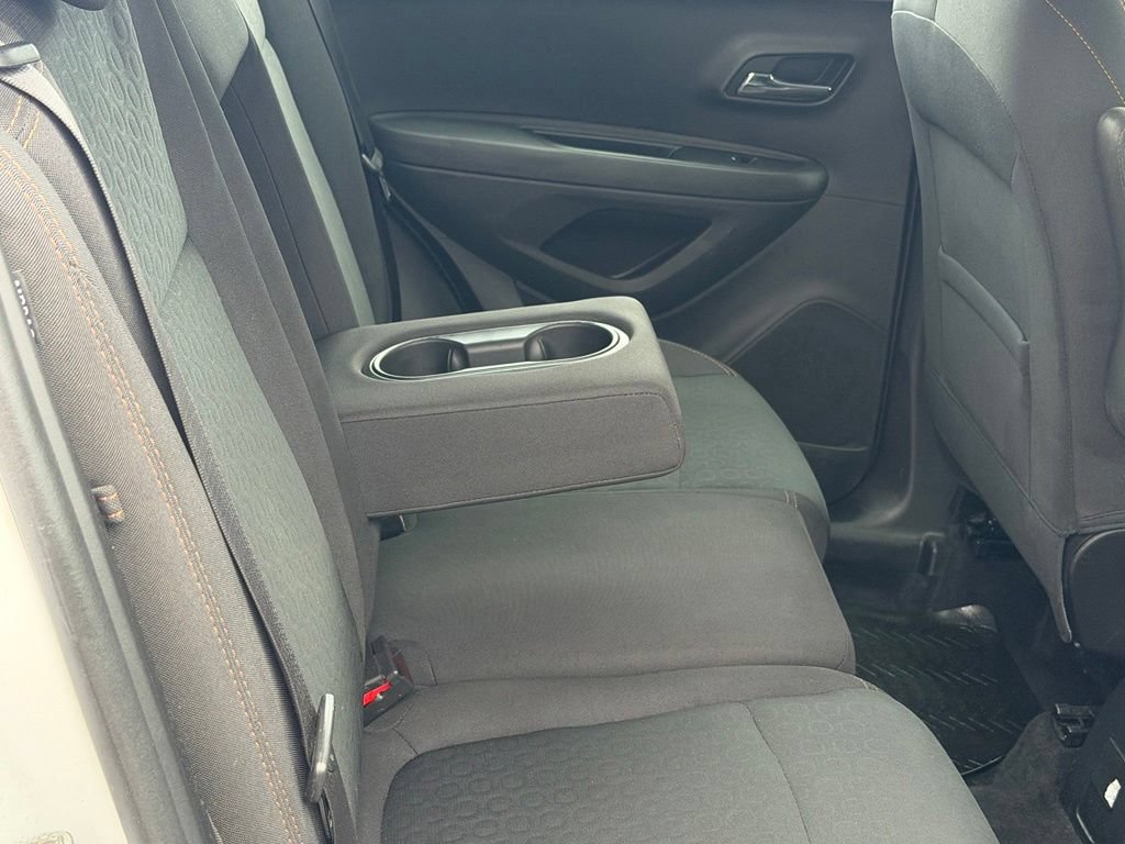 Used 2019 Chevrolet Trax LS w/ Air And Auto Package FWD image 43