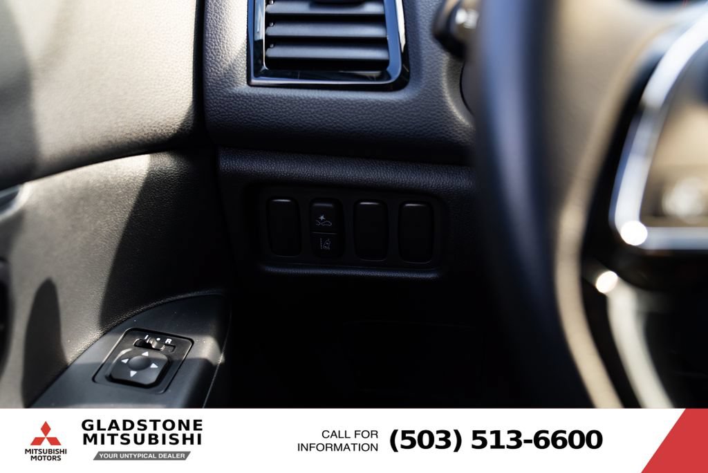 Used 2025 Mitsubishi Outlander Sport AWD image 14