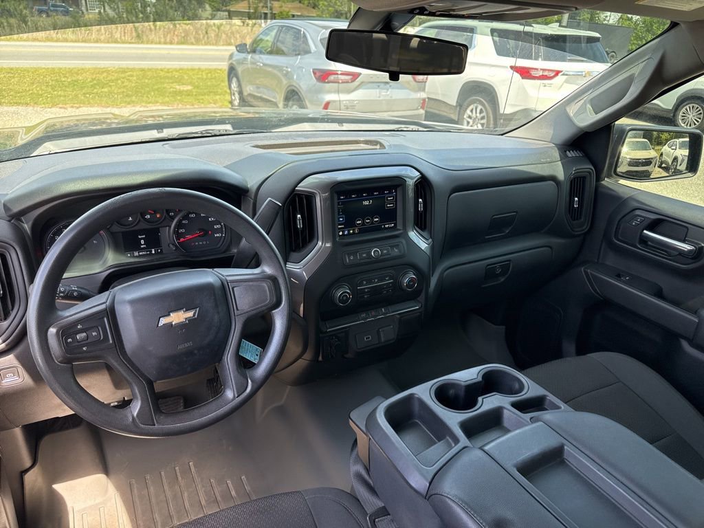Used 2019 Chevrolet Silverado 1500 Custom w/ Custom Value Package image 9