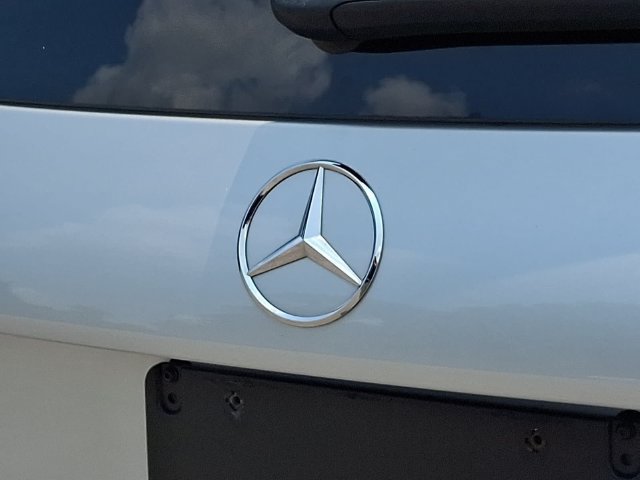 Used 2021 Mercedes-Benz GLB 250 4MATIC image 34