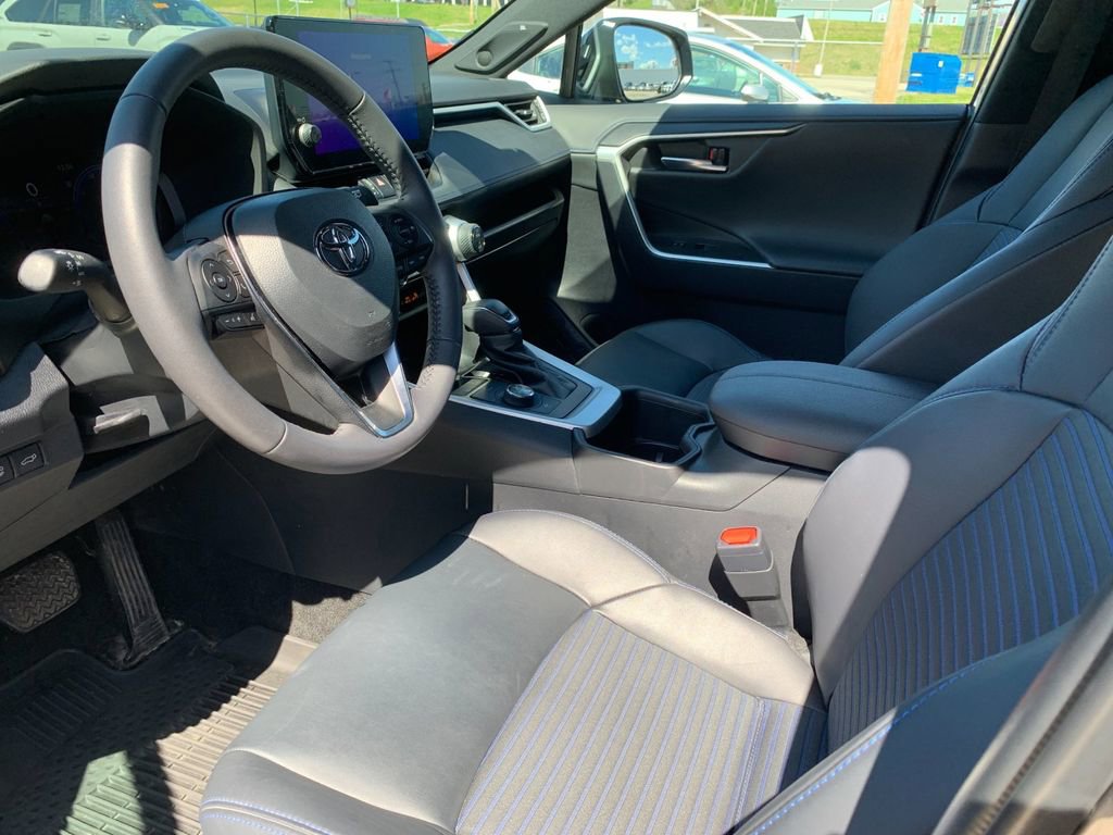 Used 2024 Toyota RAV4 XSE w/ Advanced Technology Package image 11