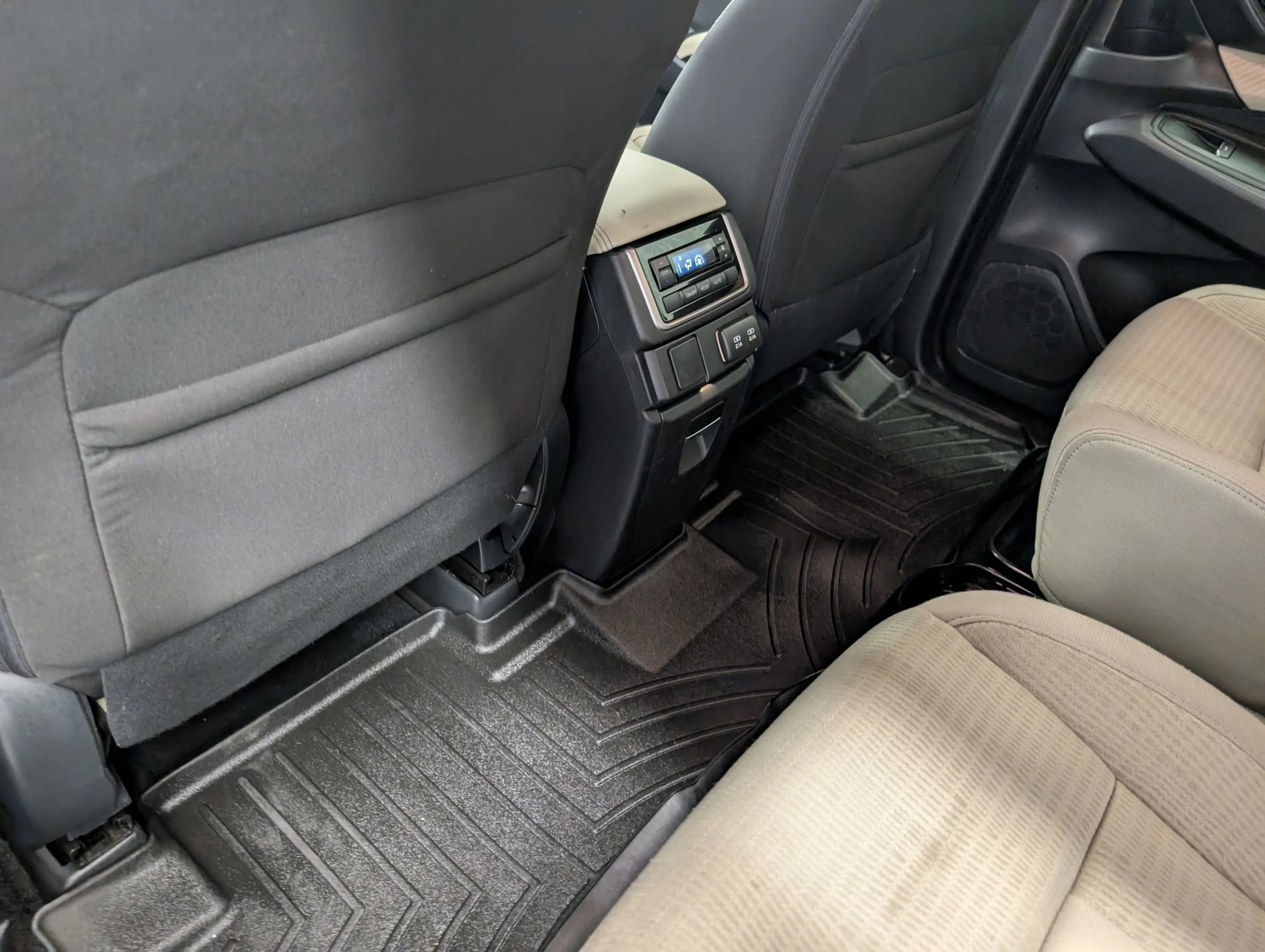 Used 2019 Subaru Ascent Premium image 27