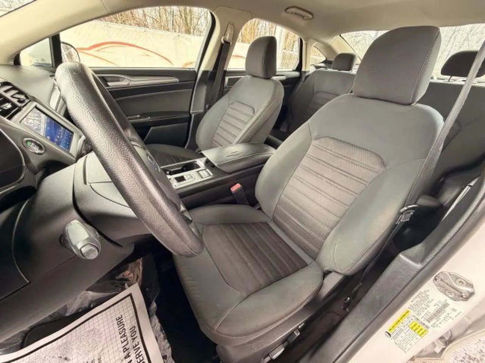 Used 2020 Ford Fusion SE image 14