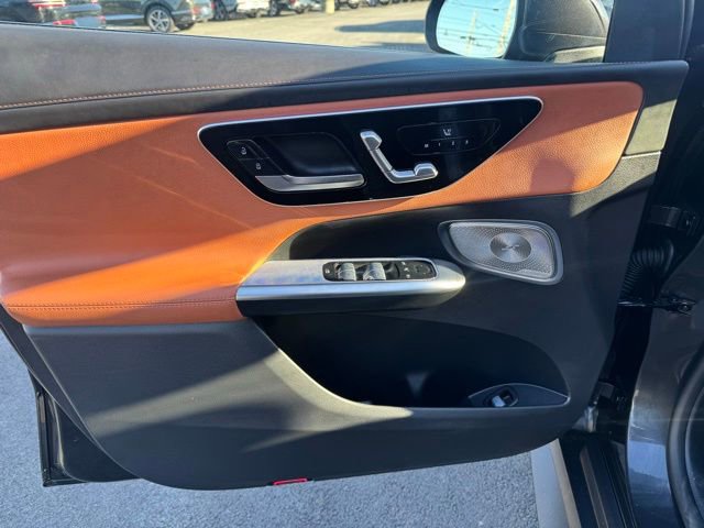 Used 2024 Mercedes-Benz GLC 300 4MATIC image 19