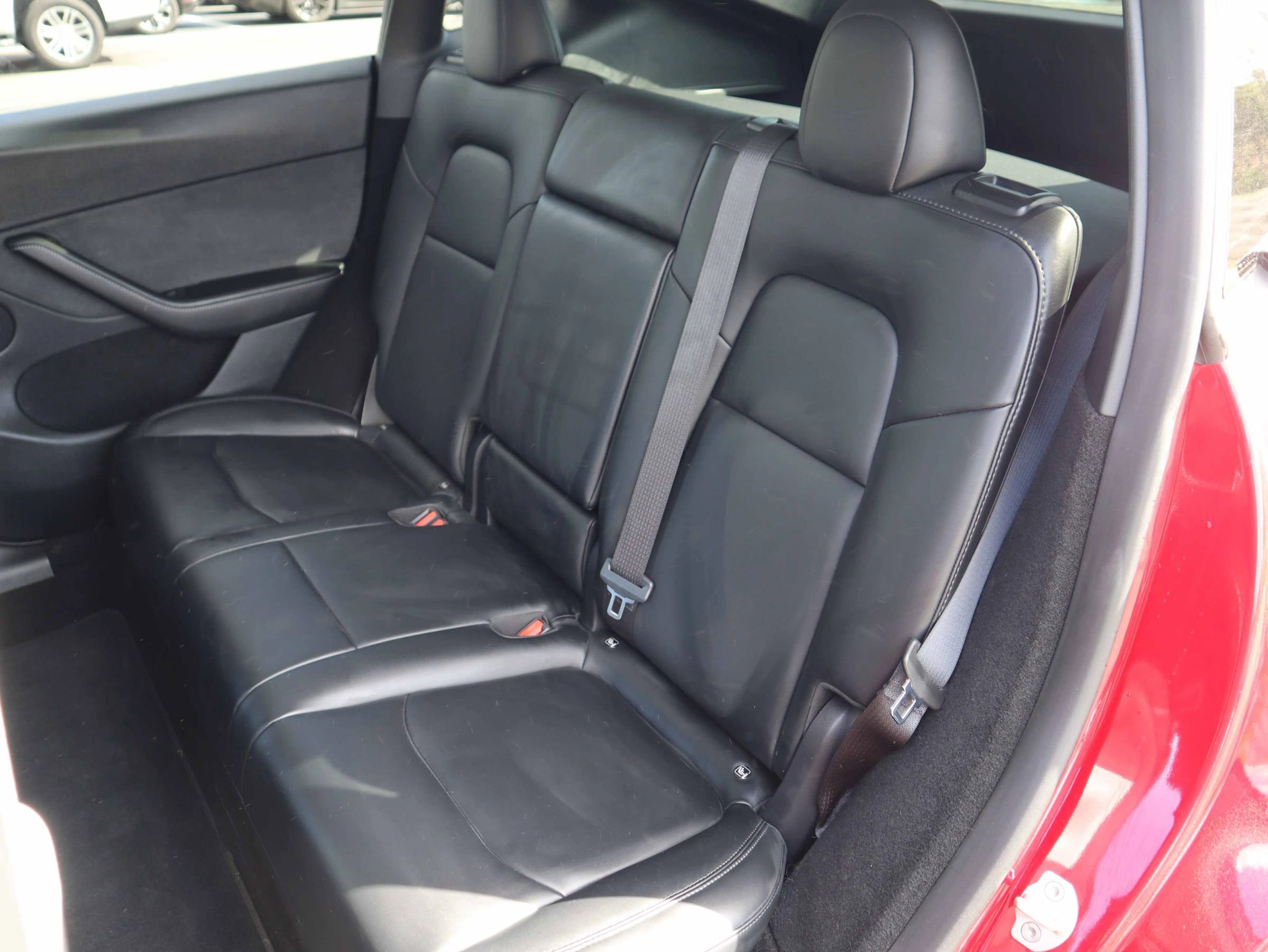 Used 2024 Tesla Model Y Long Range image 3