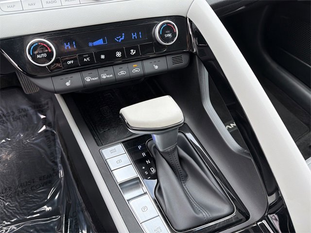 Certified 2022 Hyundai Elantra Limited image 30