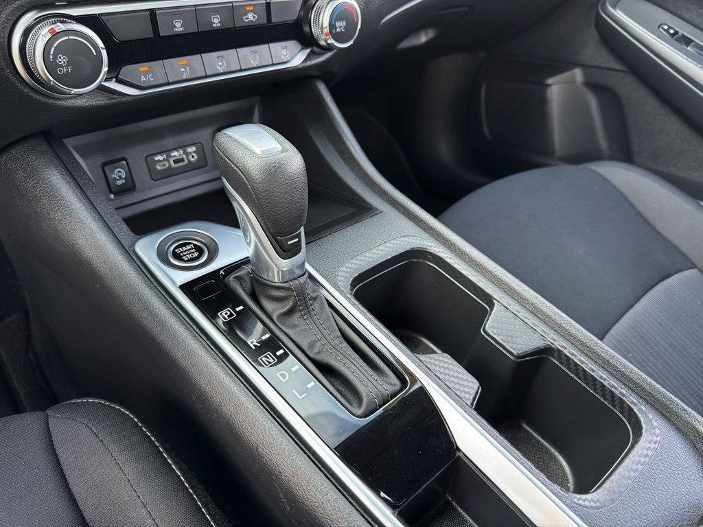 Used 2025 Nissan Sentra SV FWD image 19