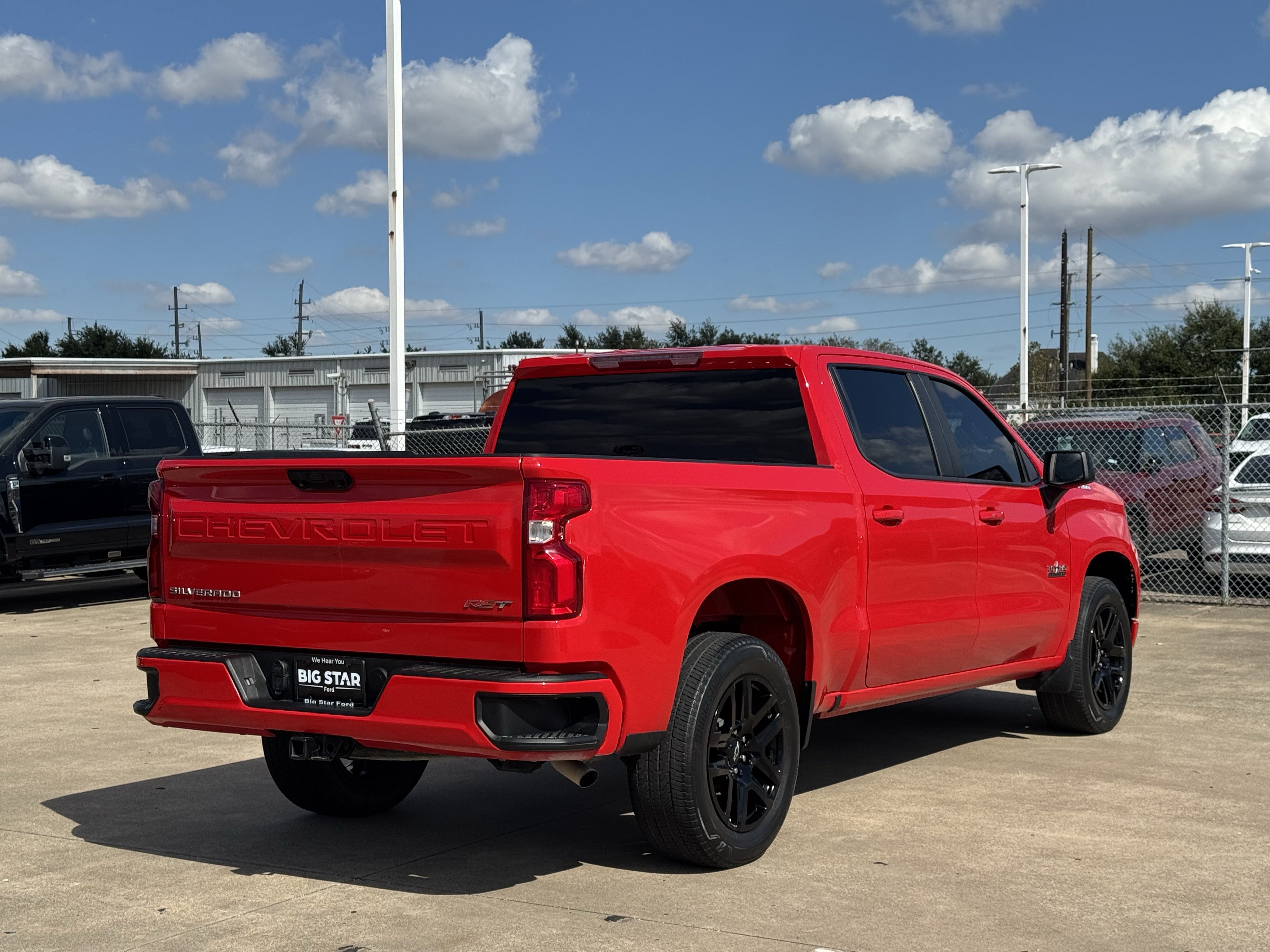 Used 2023 Chevrolet Silverado 1500 RST RWD image 7