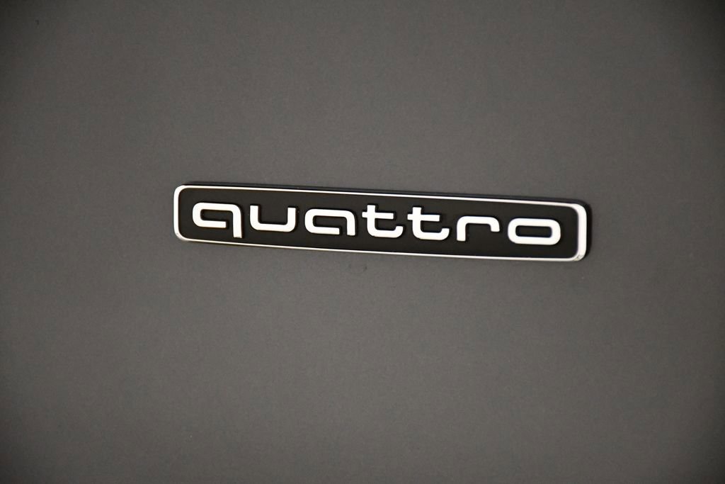 Used 2025 Audi Q5 Premium Plus w/ Premium Plus AWD/4WD image 10