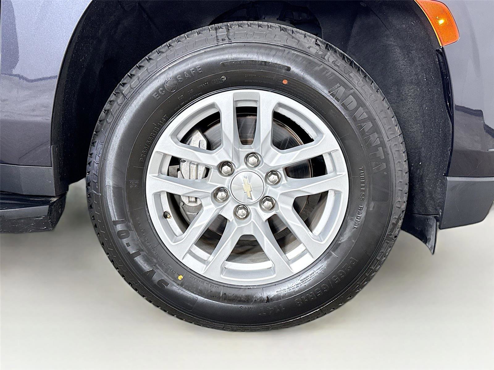 Used 2023 Chevrolet Suburban LS image 32