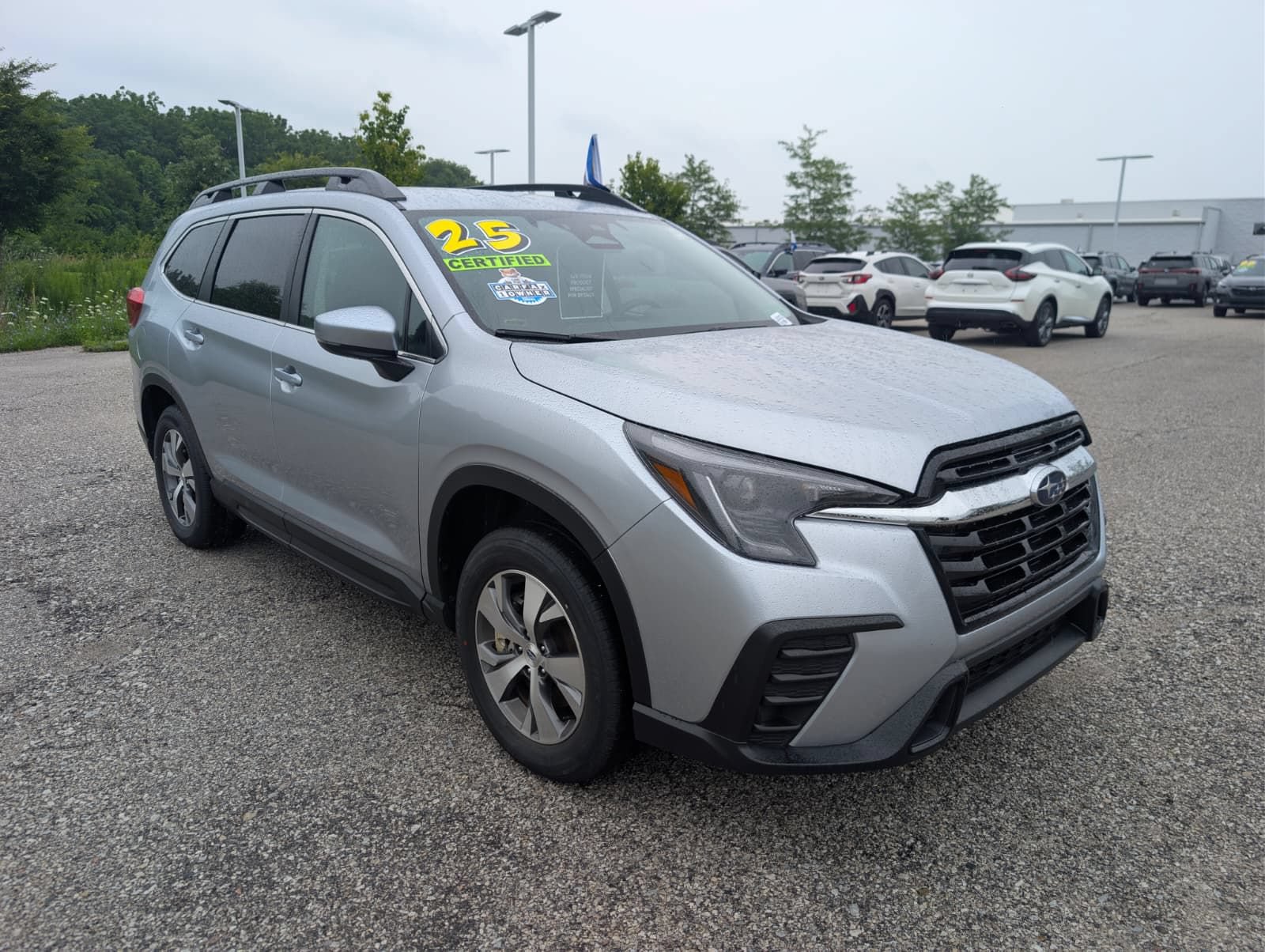 Certified 2025 Subaru Ascent Premium w/ Premium Package AWD/4WD image 4