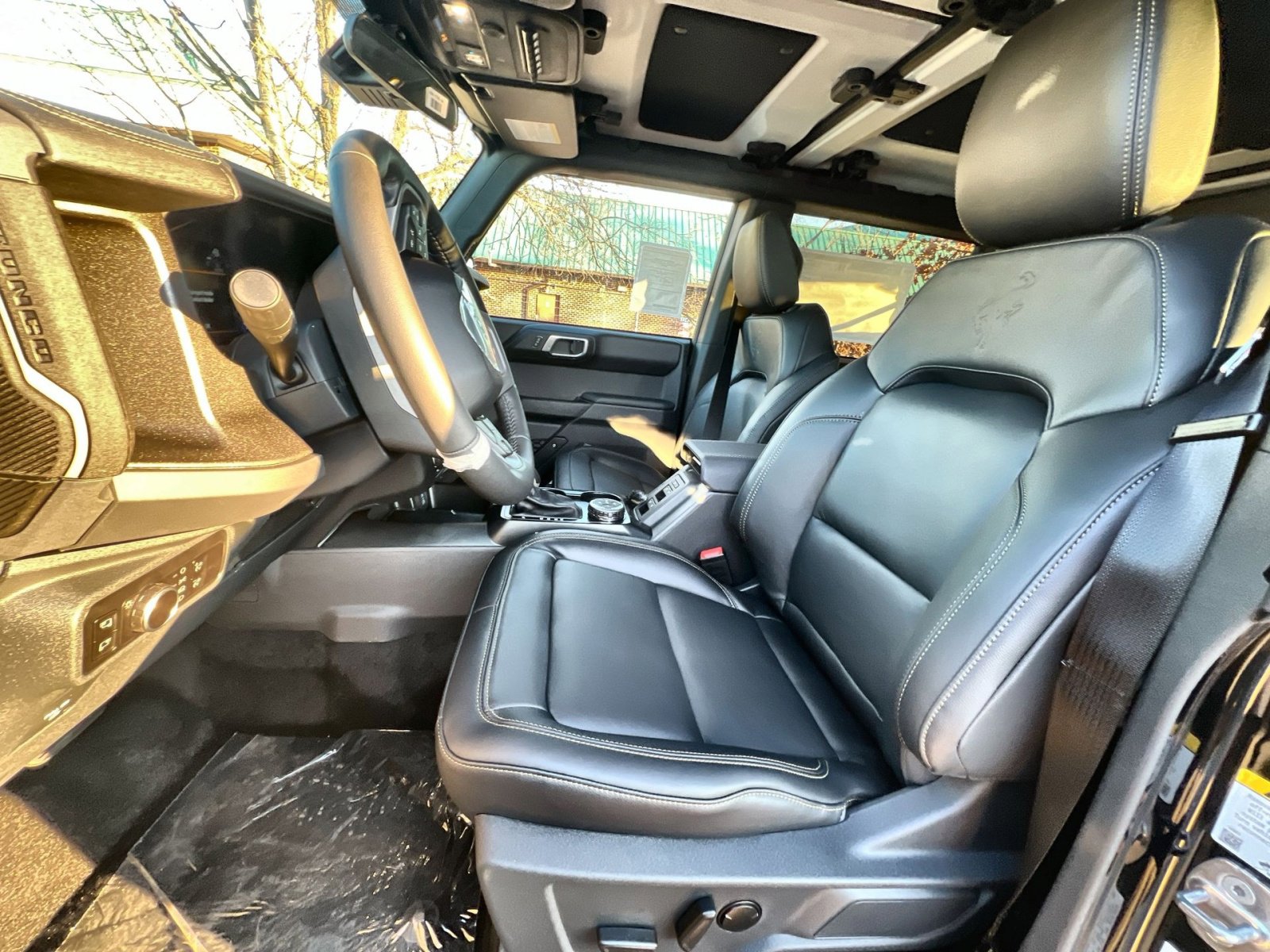 New 2025 Ford Bronco Badlands image 13