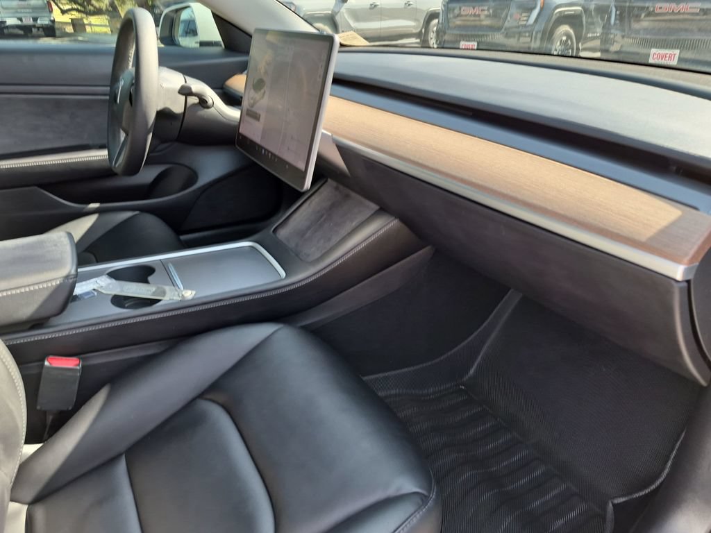 Used 2021 Tesla Model 3 Standard Range Plus RWD image 34