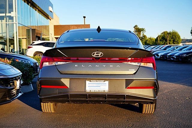 New 2026 Hyundai Elantra Sport FWD image 10