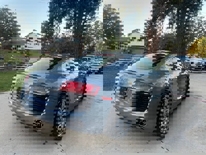 Used 2009 Audi R8 V8 w/ Enhanced Leather Pkg image 7