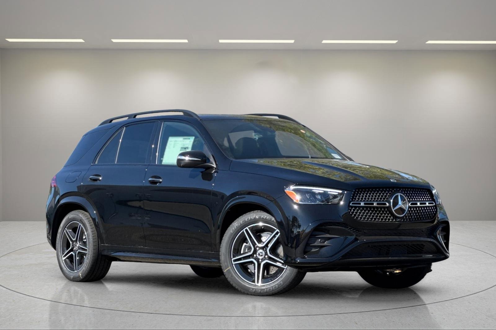 New 2026 Mercedes-Benz GLE 450 4MATIC image 2