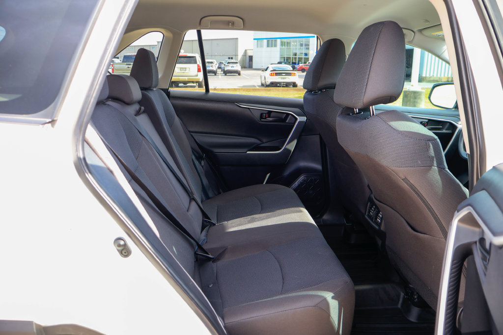 Used 2025 Toyota RAV4 LE FWD image 12