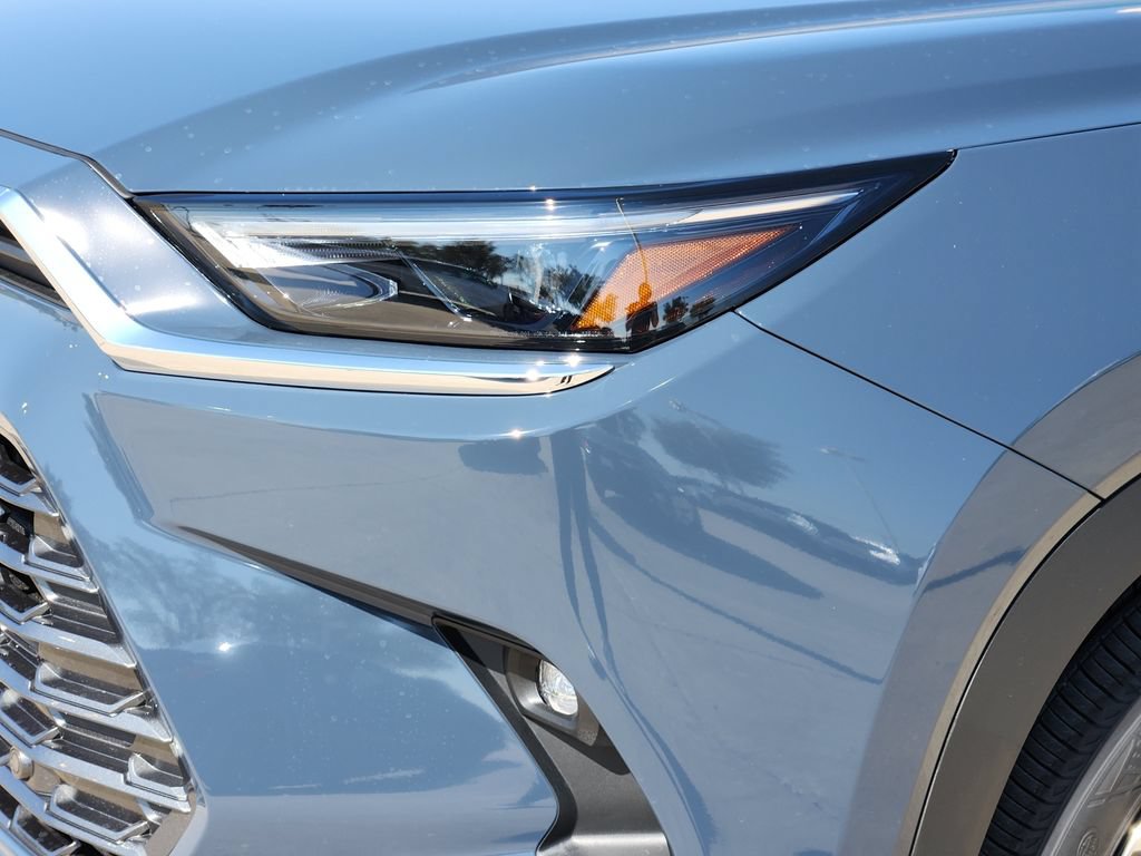 New 2026 Toyota Grand Highlander AWD Hybrid image 11
