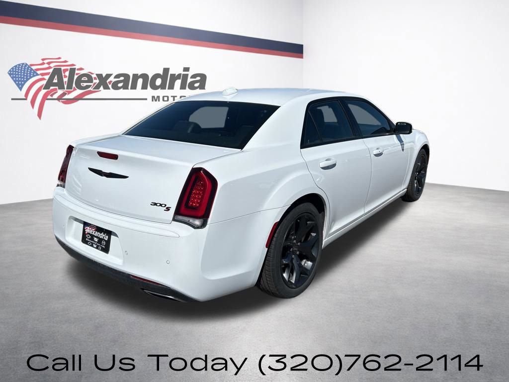 Used 2021 Chrysler 300 S image 6