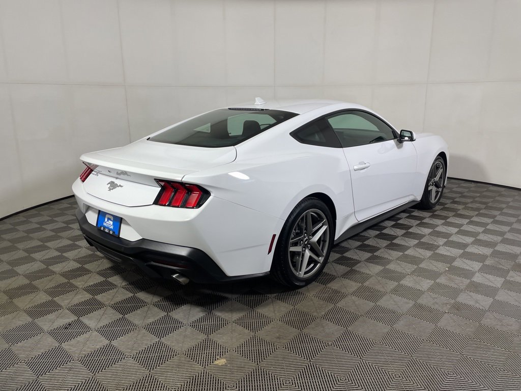 Used 2024 Ford Mustang Coupe image 7