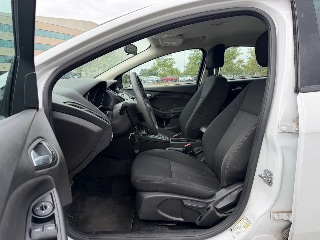 Used 2016 Ford Focus SE FWD image 10