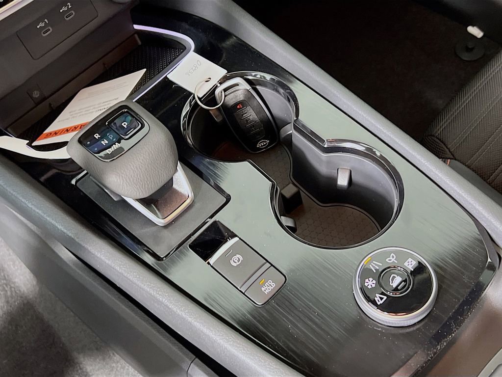 New 2026 Nissan Rogue SV AWD/4WD image 15
