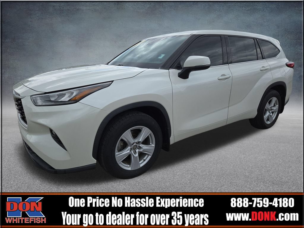 Used 2020 Toyota Highlander LE AWD/4WD image 4