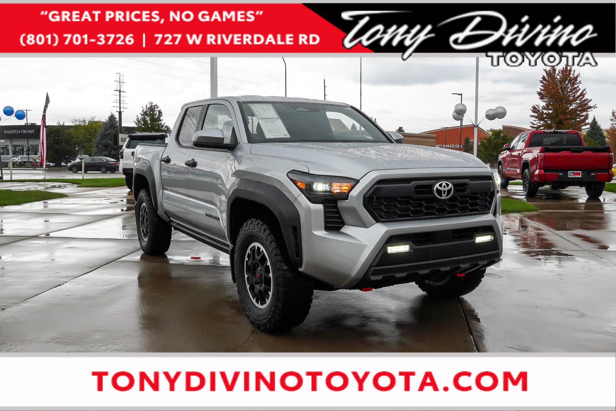 Certified 2025 Toyota Tacoma TRD Off-Road AWD/4WD image 1