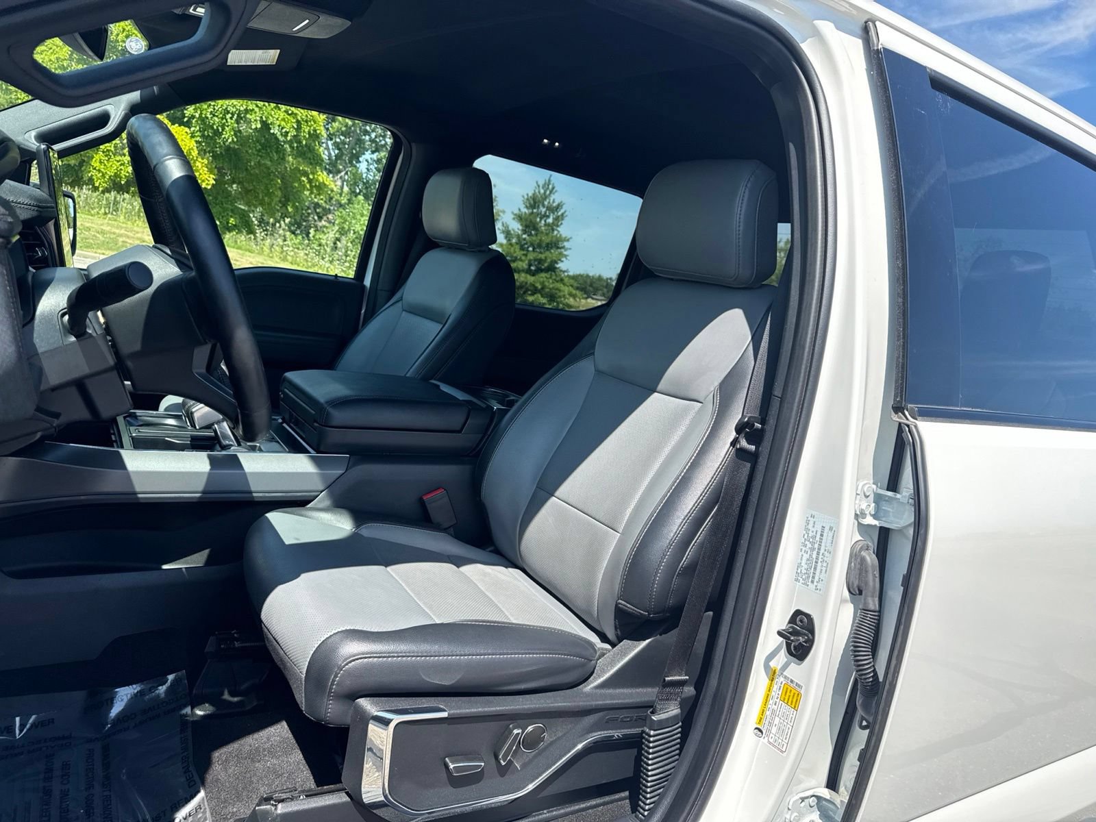 Used 2023 Ford F150 Lightning Lariat w/ Tow Technology Package AWD/4WD image 14