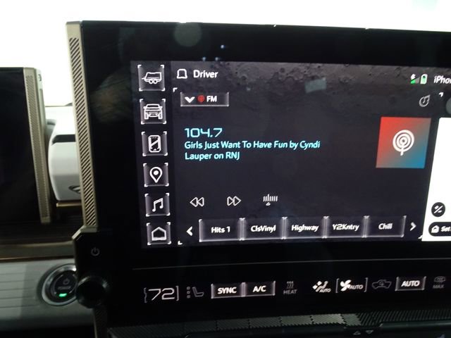 Used 2025 GMC Hummer EV 2X w/ LPO, Sport Package image 14