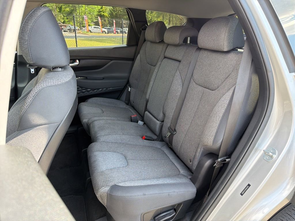 Used 2023 Hyundai Santa Fe SE FWD image 18