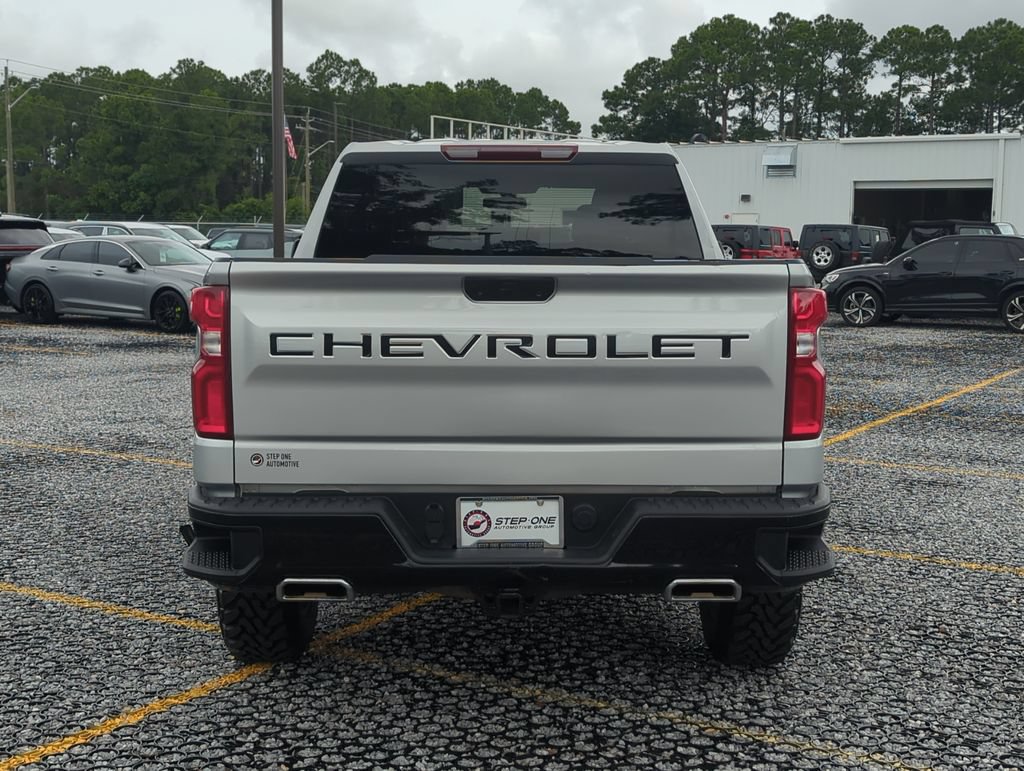 Used 2021 Chevrolet Silverado 1500 Custom Trail Boss w/ LPO, Dark Essentials Package AWD/4WD image 5