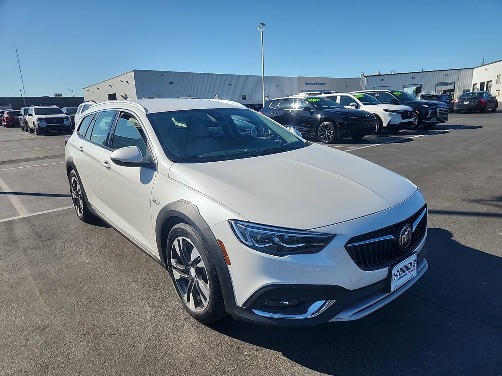 Used 2019 Buick Regal Essence w/ Driver Confidence Package I AWD/4WD image 9