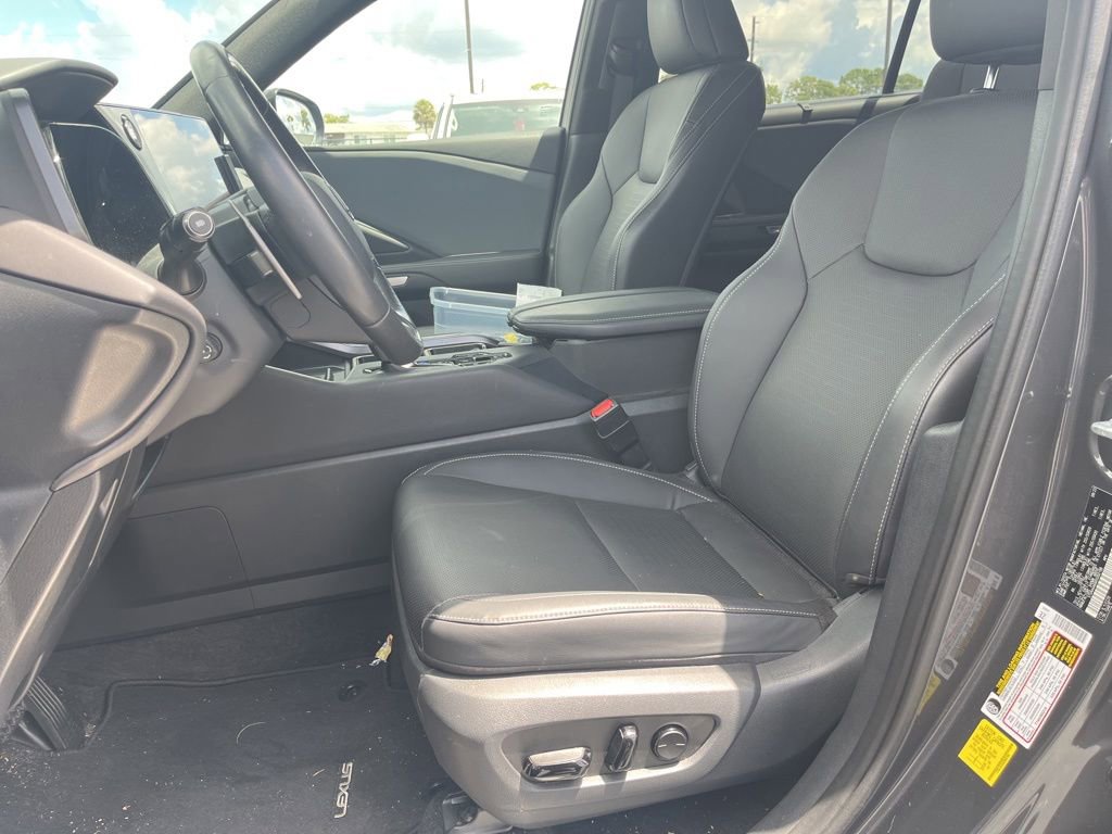 Used 2024 Lexus TX 350 FWD w/ Cold Weather Package image 11