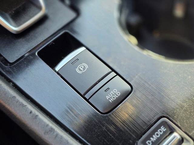 Used 2023 Nissan Rogue S image 29